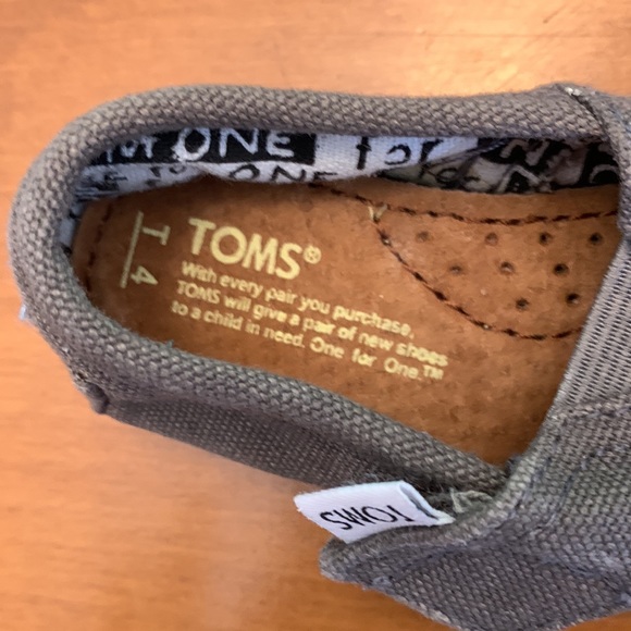 Size 4 Shoes - Picture 4 of 4